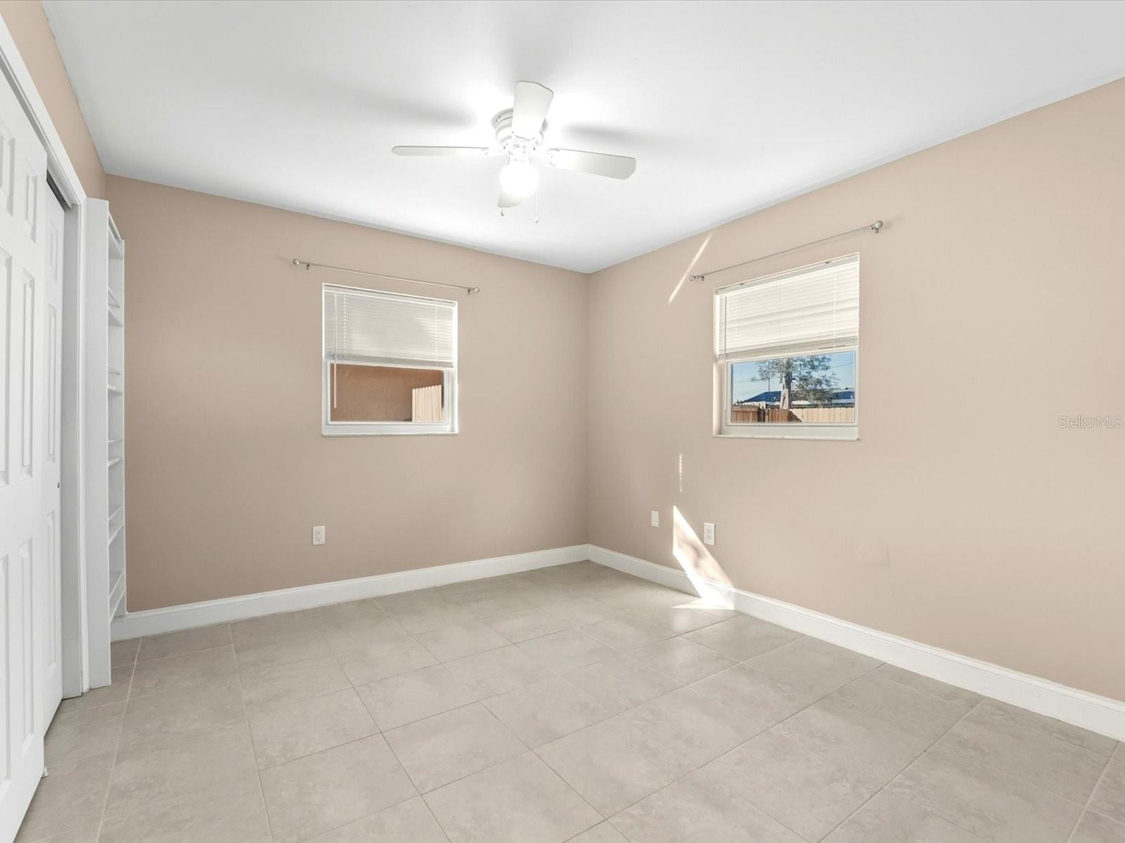 SOUTH VENICE - Residential