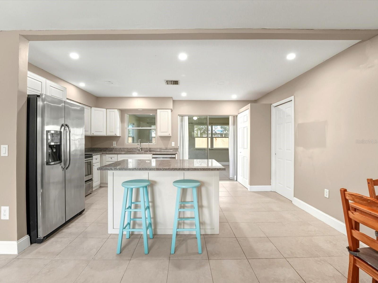 SOUTH VENICE - Residential