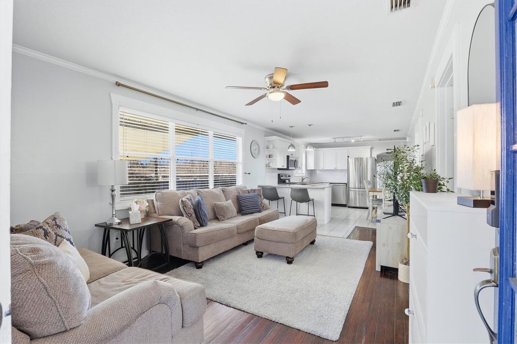 Photo of 206 E Genesee Street, Tampa, FL 33603 (MLS # TB8473739)