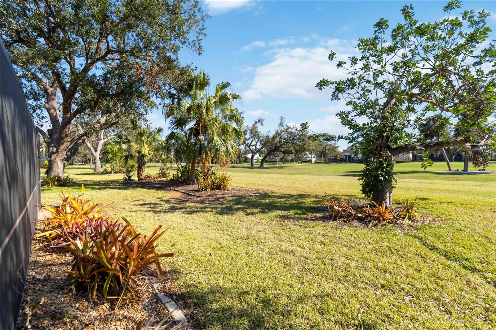 COUNTRY CLUB OF SARASOTA THE - Residential