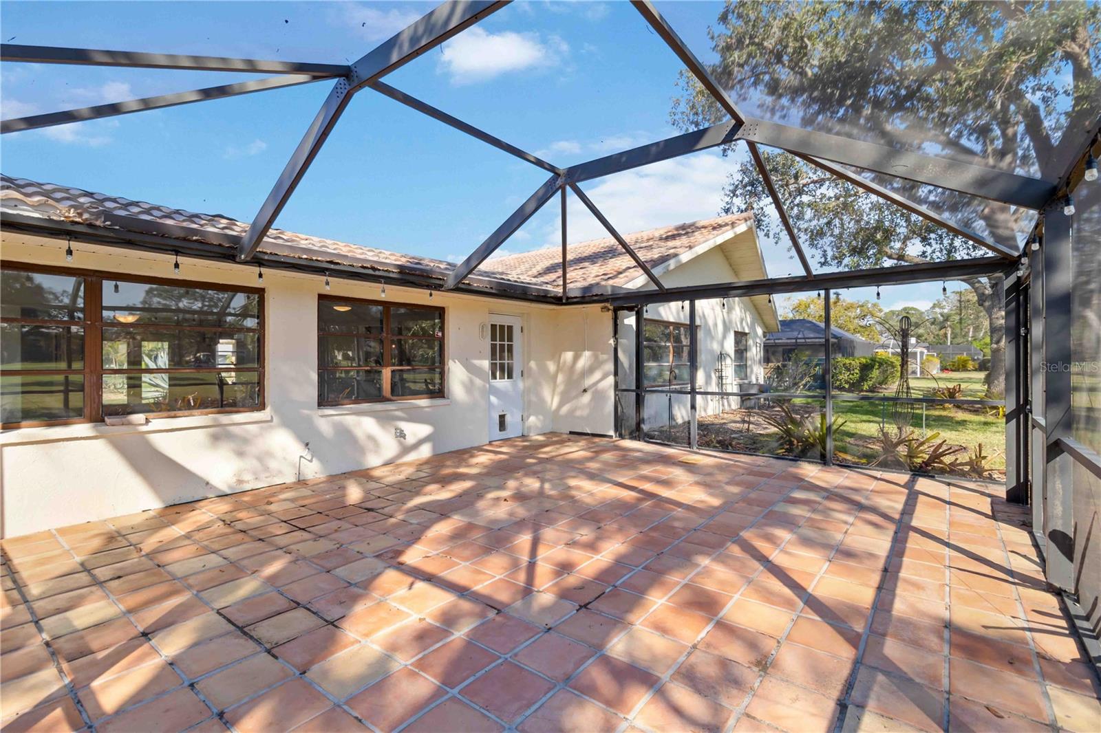 COUNTRY CLUB OF SARASOTA THE - Residential