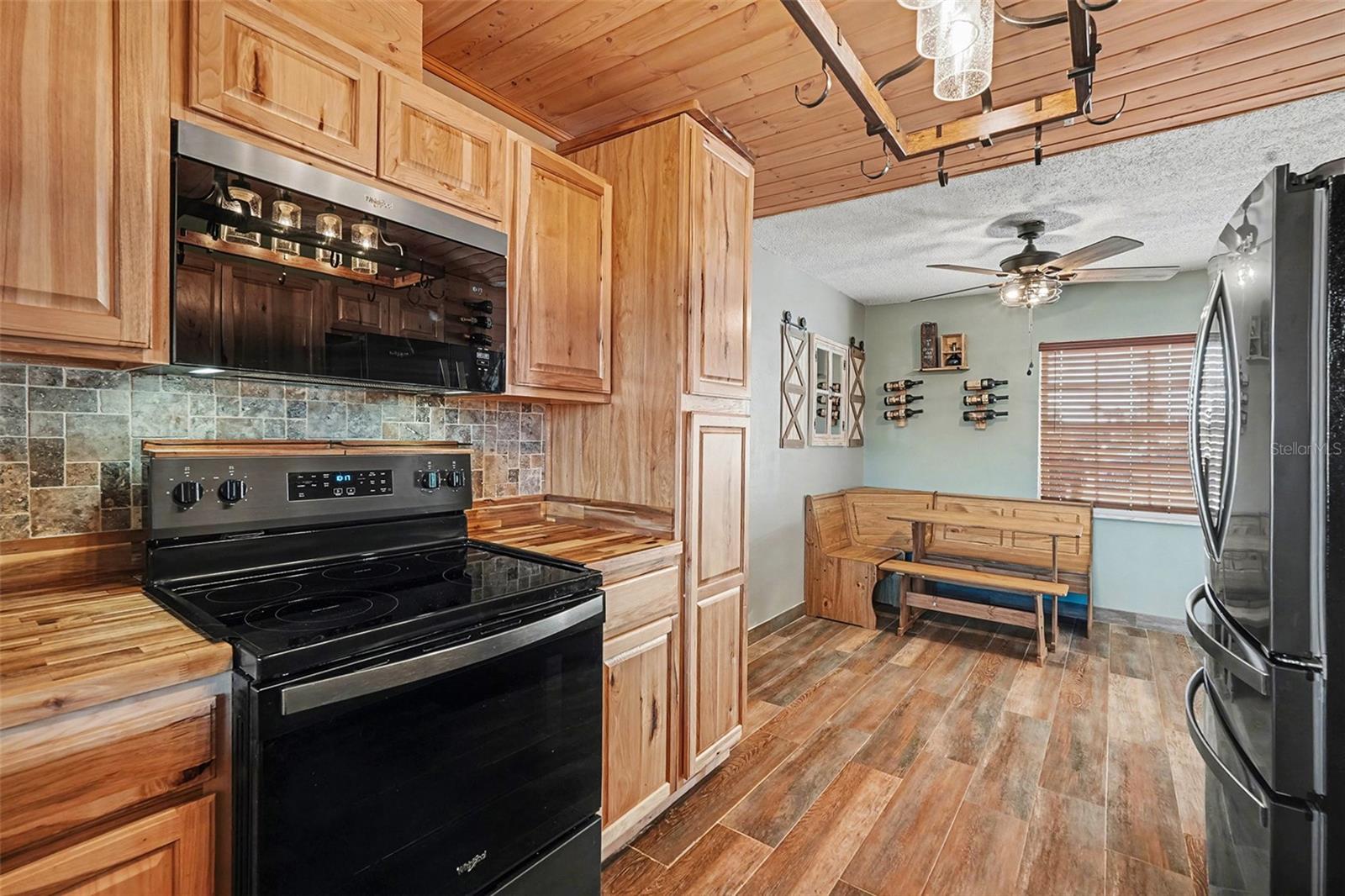 APOLLO BEACH UNIT ONE PT ONE - Residential