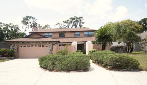Single Family Residence in PLANT CITY FL 2101 COUNTRY CLUB COURT.jpg