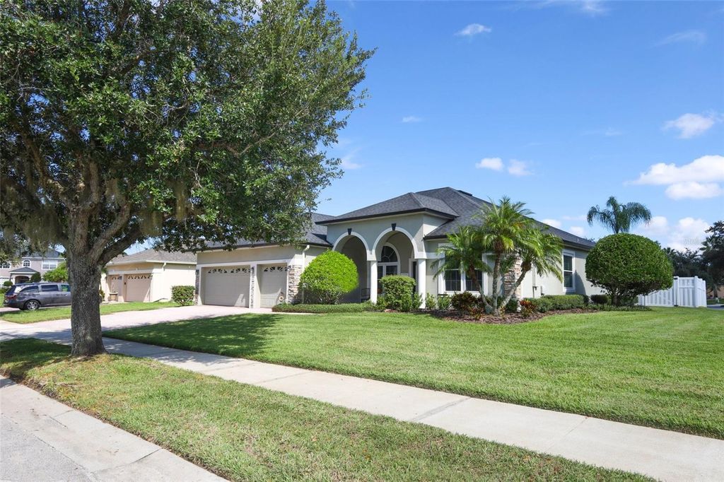 Photo of 2140 Turkey Oak Court, Oviedo, FL 32766 (MLS # O6354892)