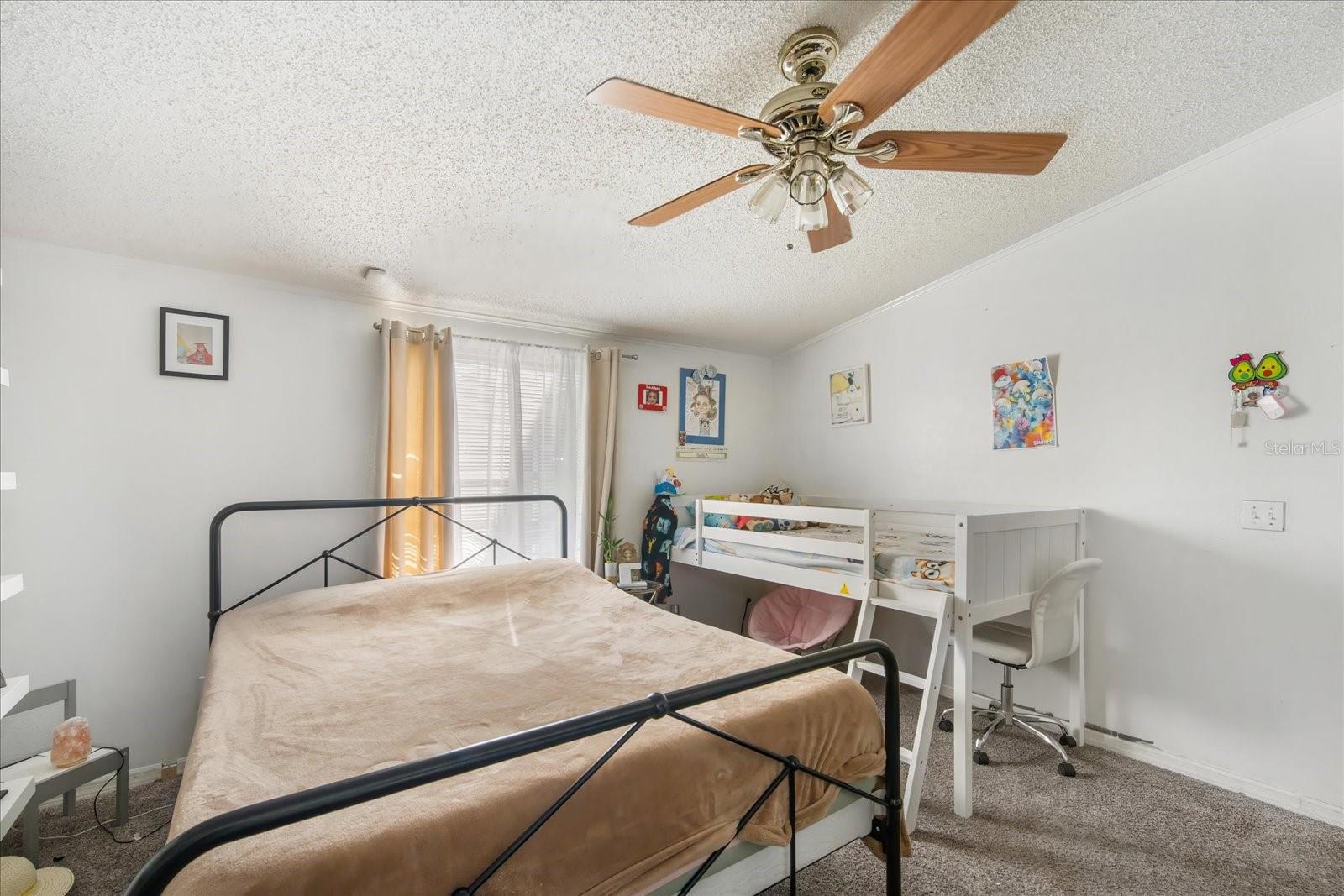 PINEVIEW ESTATES - Residential