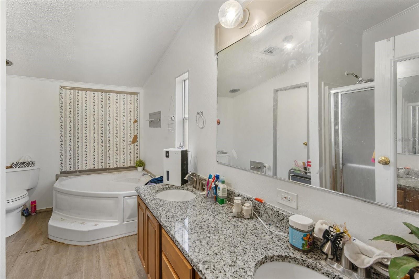 PINEVIEW ESTATES - Residential