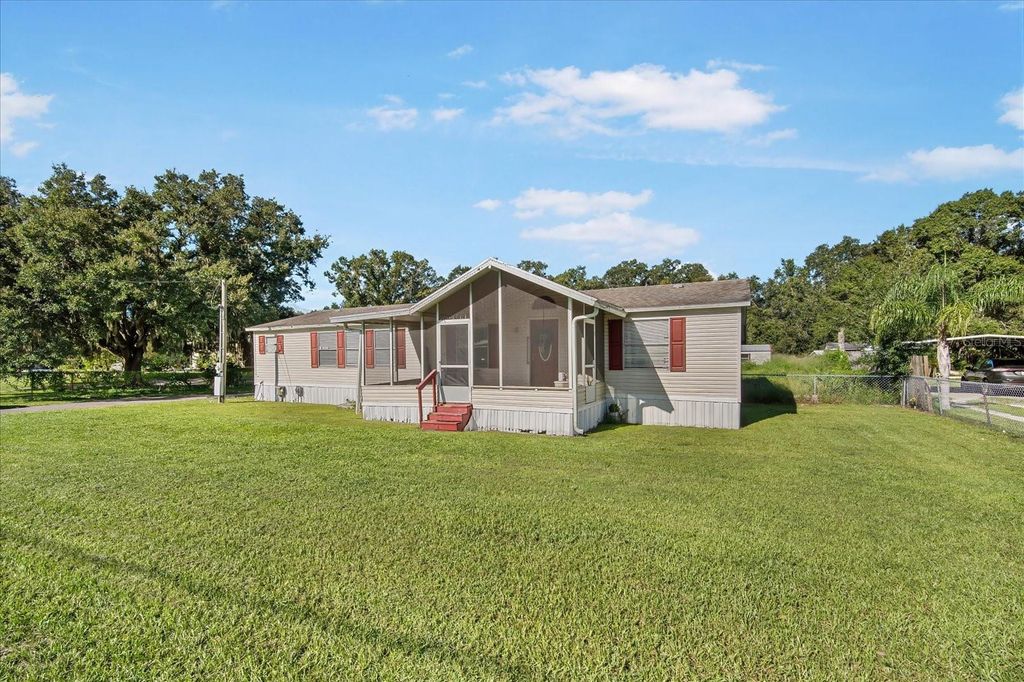 Photo of 4120 Laurel Crest Drive, Mulberry, FL 33860 (MLS # TB8428580)