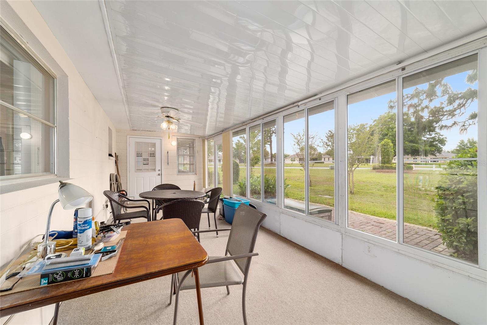 ON TOP OF THE WORLD - Residential