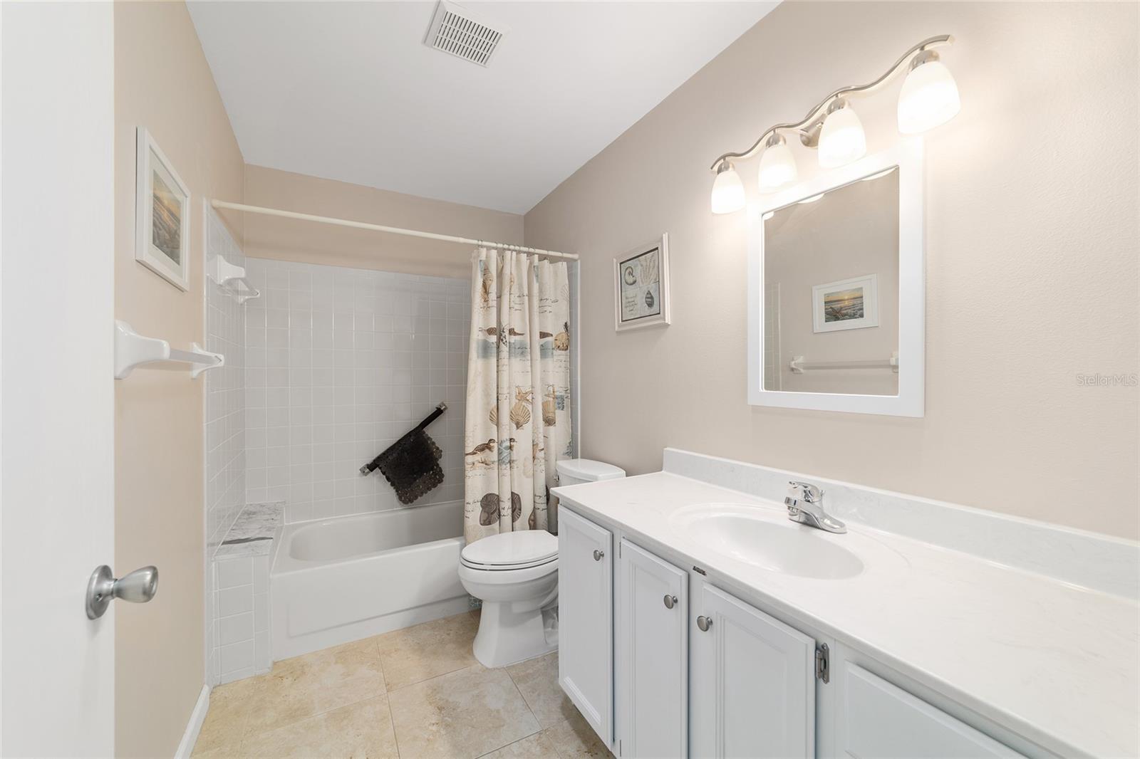 ON TOP OF THE WORLD - Residential