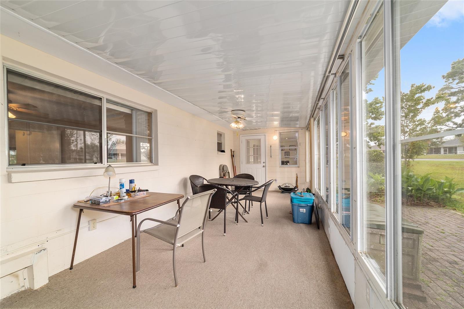 ON TOP OF THE WORLD - Residential