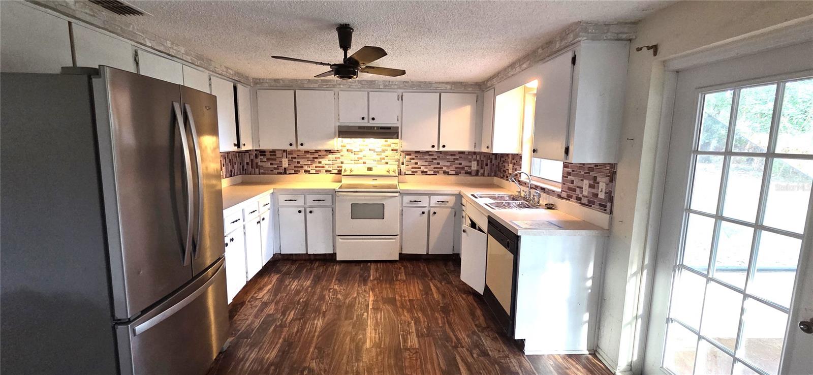 SUNSET ESTATES #2 - Residential