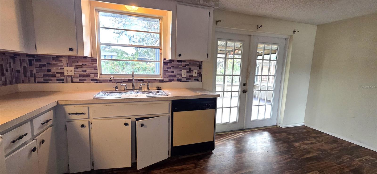 SUNSET ESTATES #2 - Residential