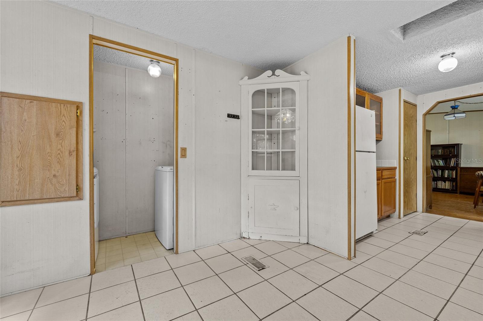 6810 NW 255TH PLACE