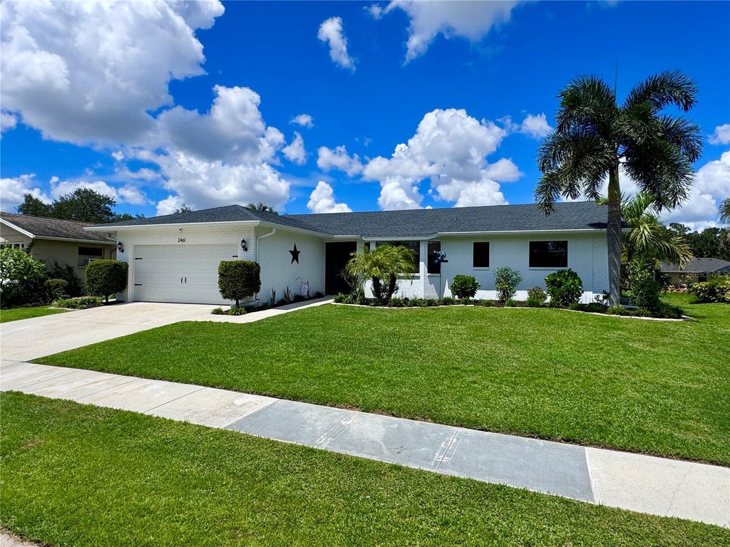 Photo of 2461 Gold Oak Court E, Sarasota, FL 34232 (MLS # A4705232)