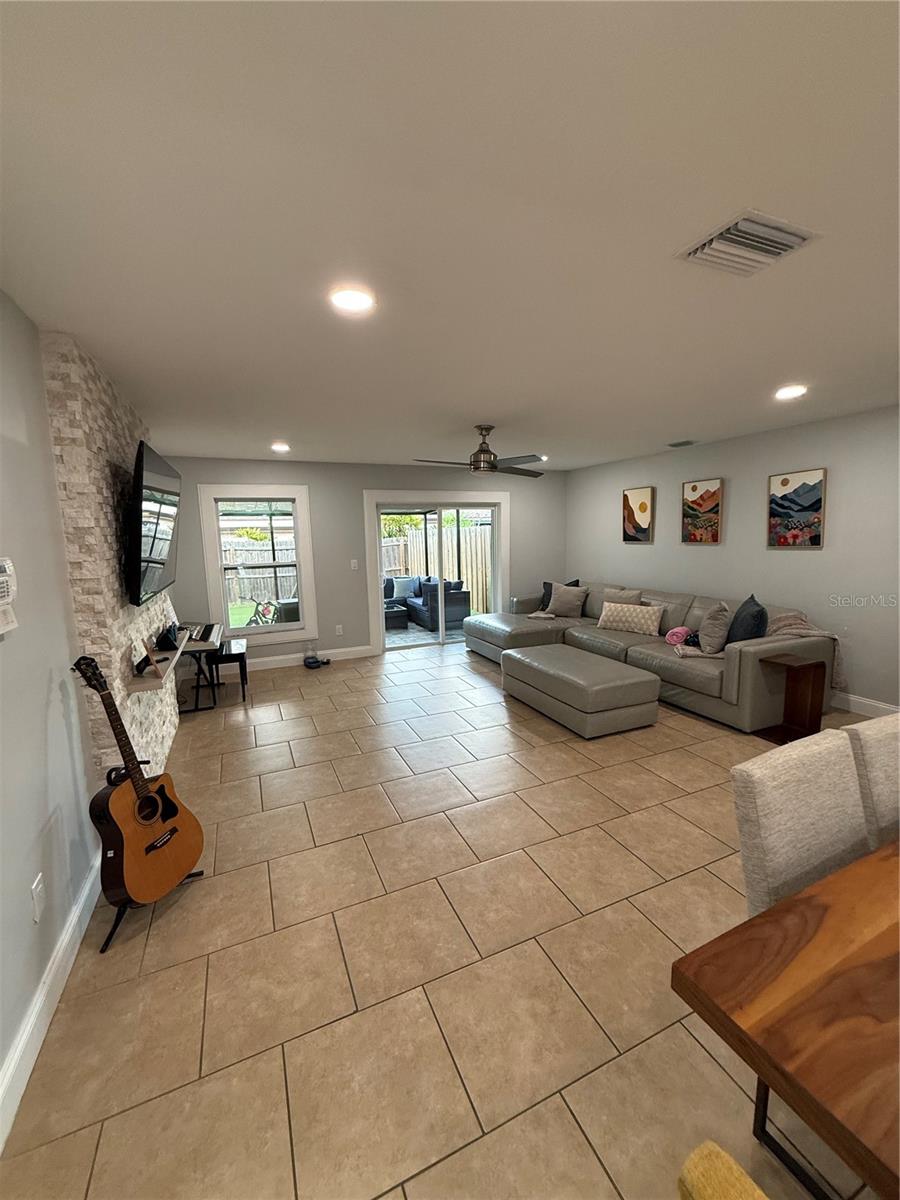 CEDARWOOD VILLAGE UNIT 1 - Residential Lease