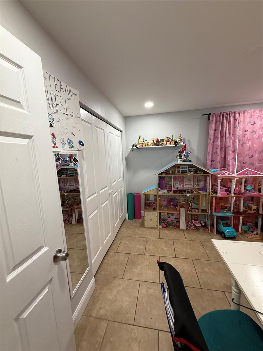 CEDARWOOD VILLAGE UNIT 1 - Residential Lease