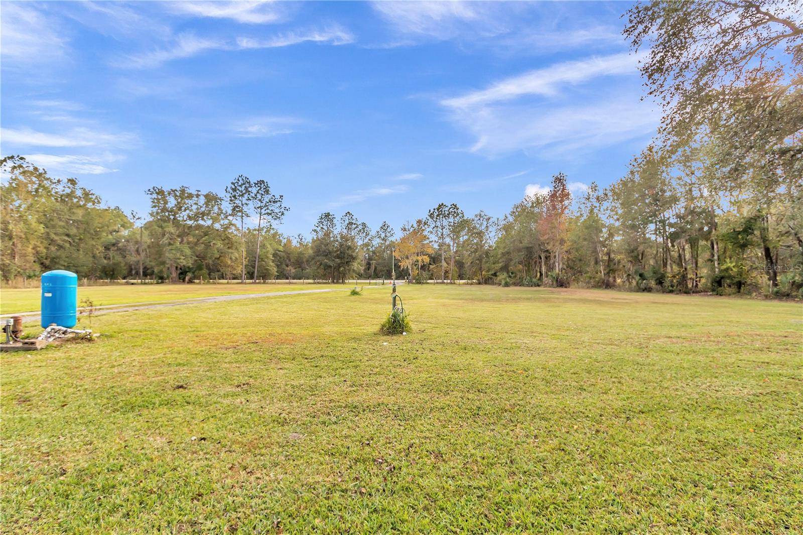 NON SUBDIVISION ACREAGE - Residential