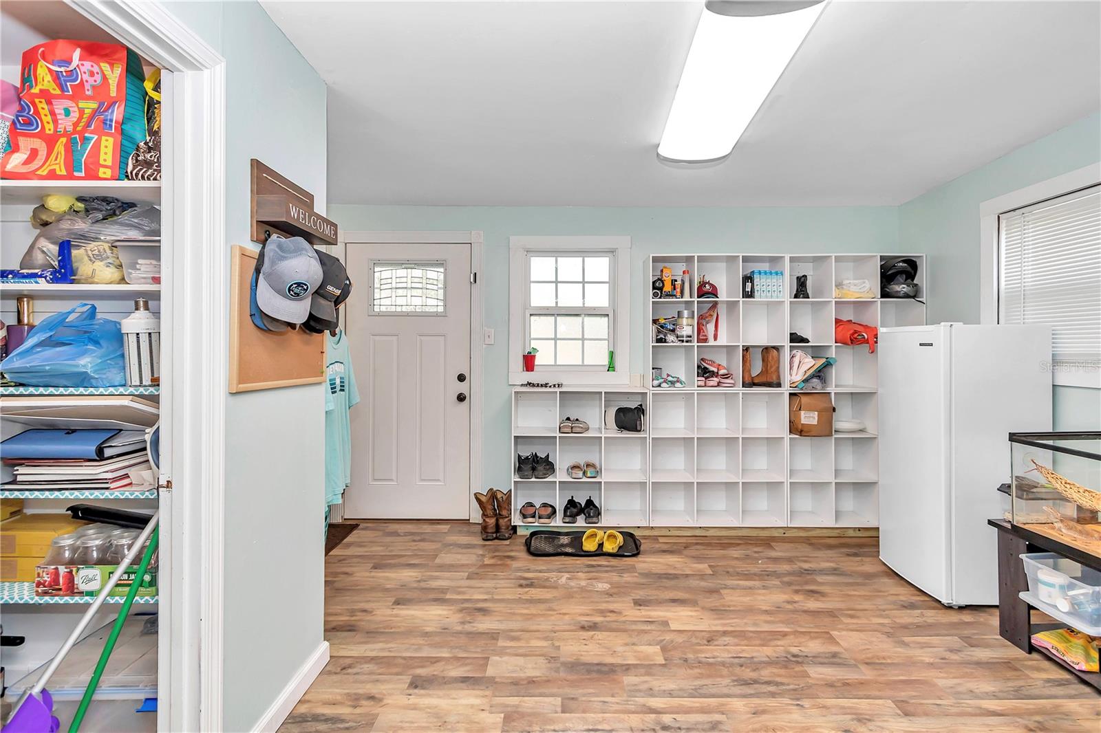 NON SUBDIVISION ACREAGE - Residential