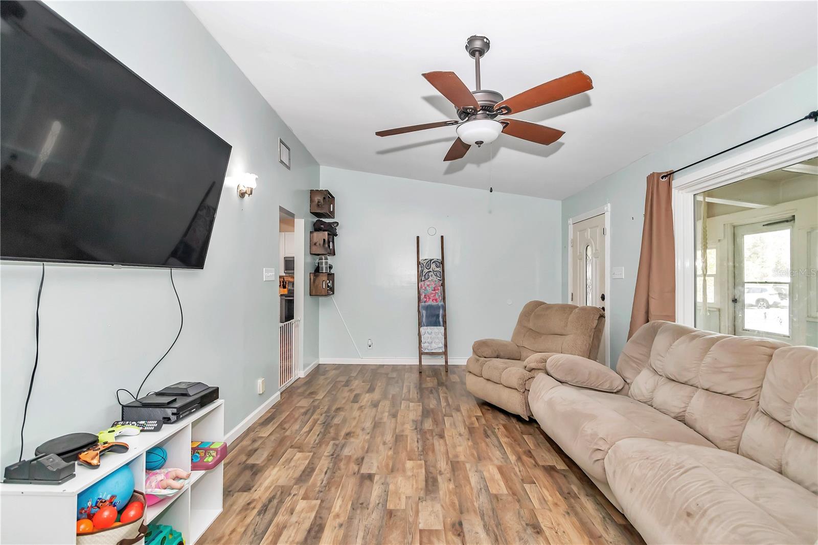 NON SUBDIVISION ACREAGE - Residential