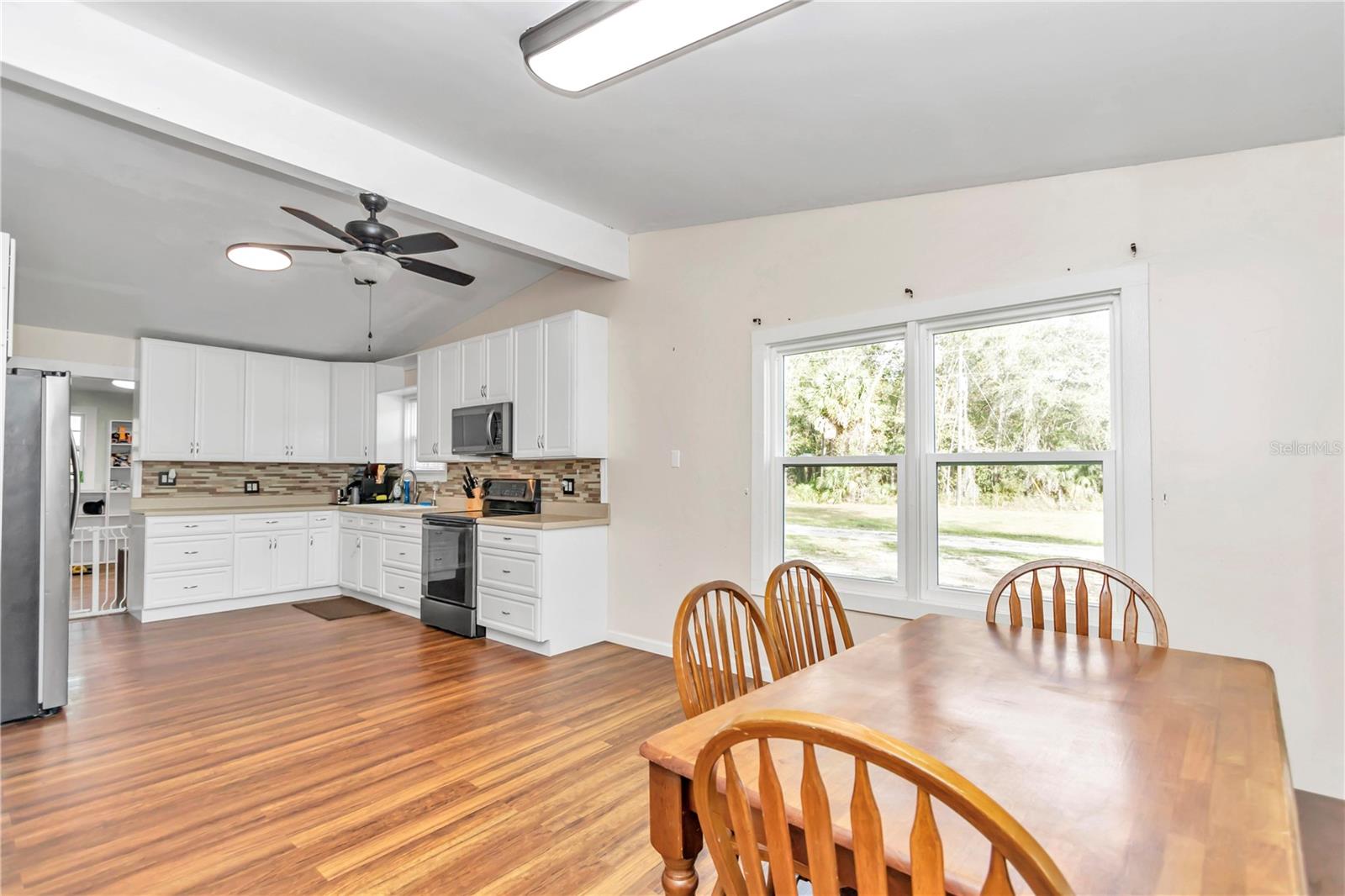 NON SUBDIVISION ACREAGE - Residential