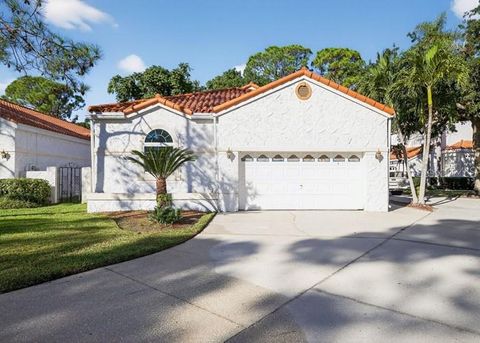 Photo of 2921 La Concha Drive, Clearwater, FL 33762 (MLS # O6367206)