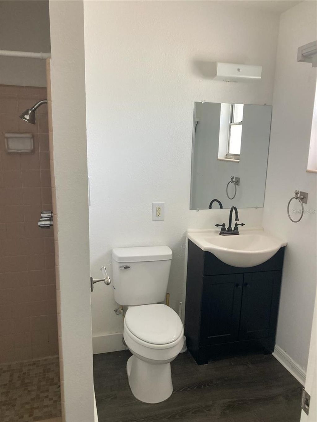 Photo of 1401 E Alfred Street #11, Tavares, FL 32778 (MLS # G5111674)