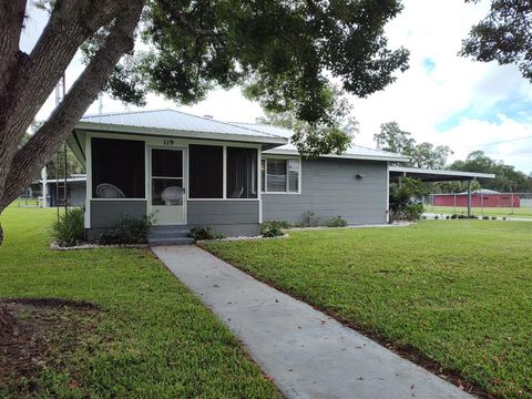 A home in INGLIS