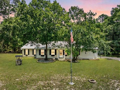 A home in DUNNELLON