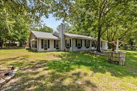 A home in DUNNELLON