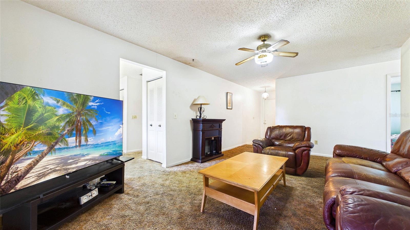 OAKMONT PARK - Residential