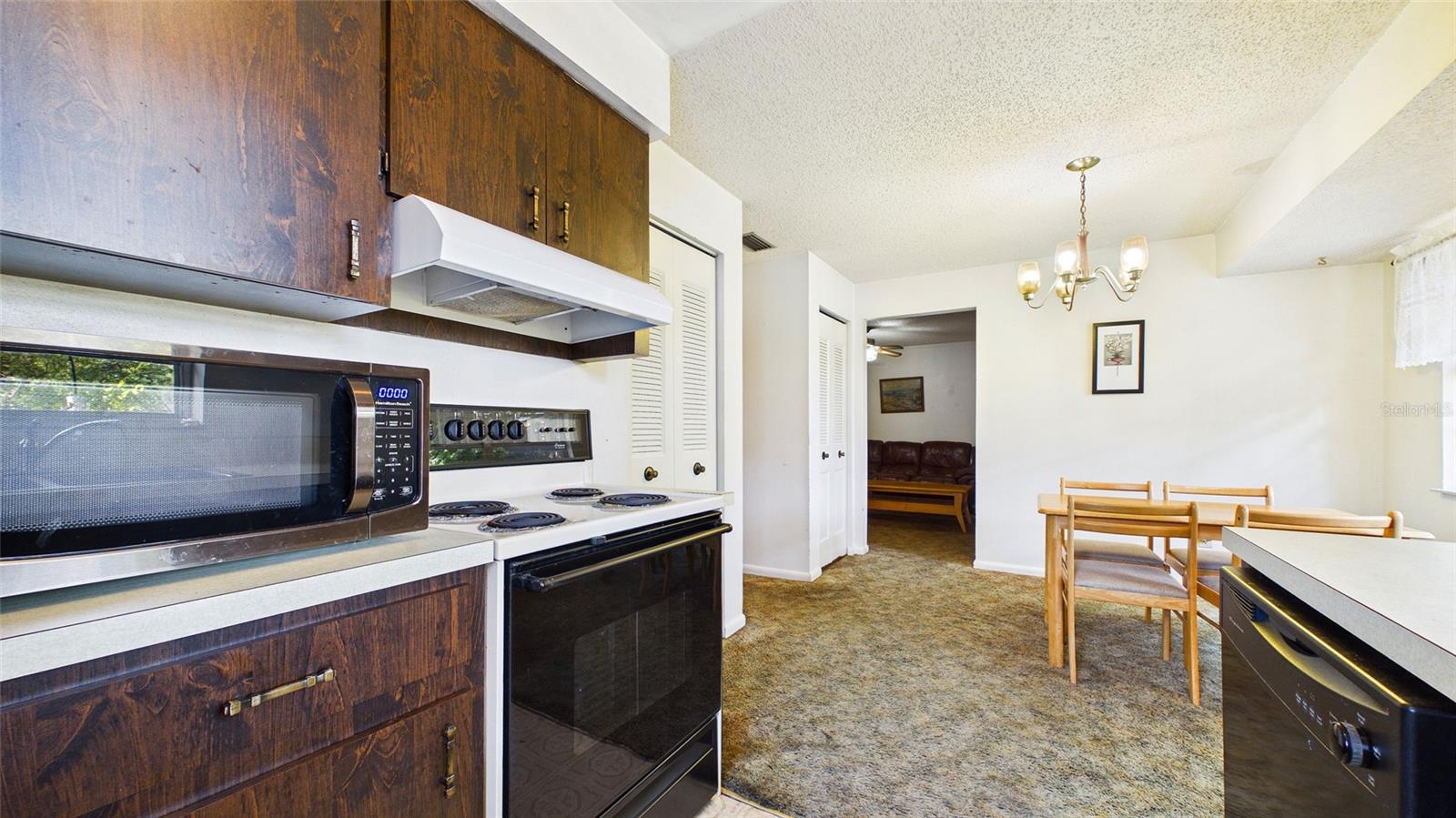 OAKMONT PARK - Residential