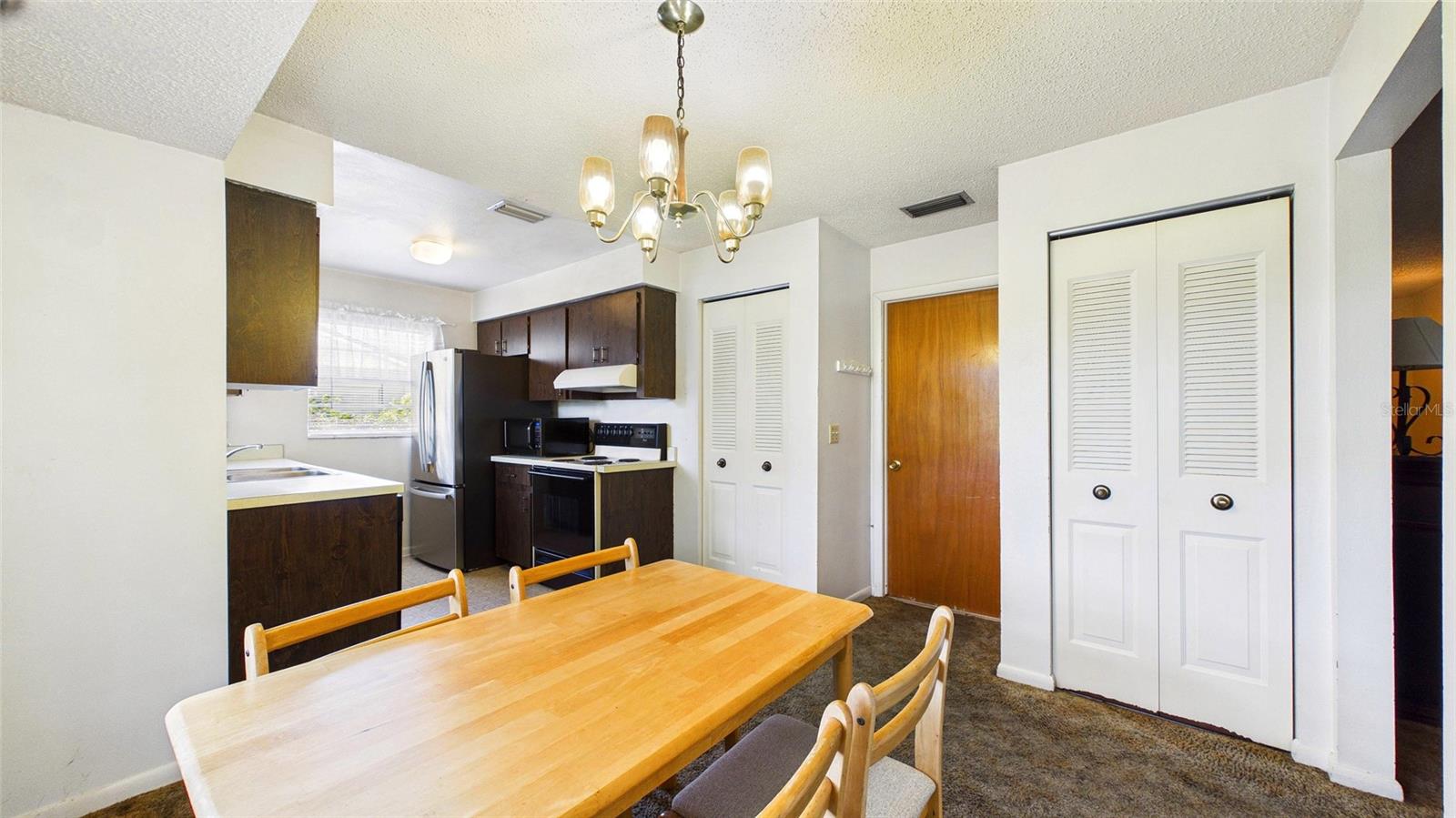 OAKMONT PARK - Residential