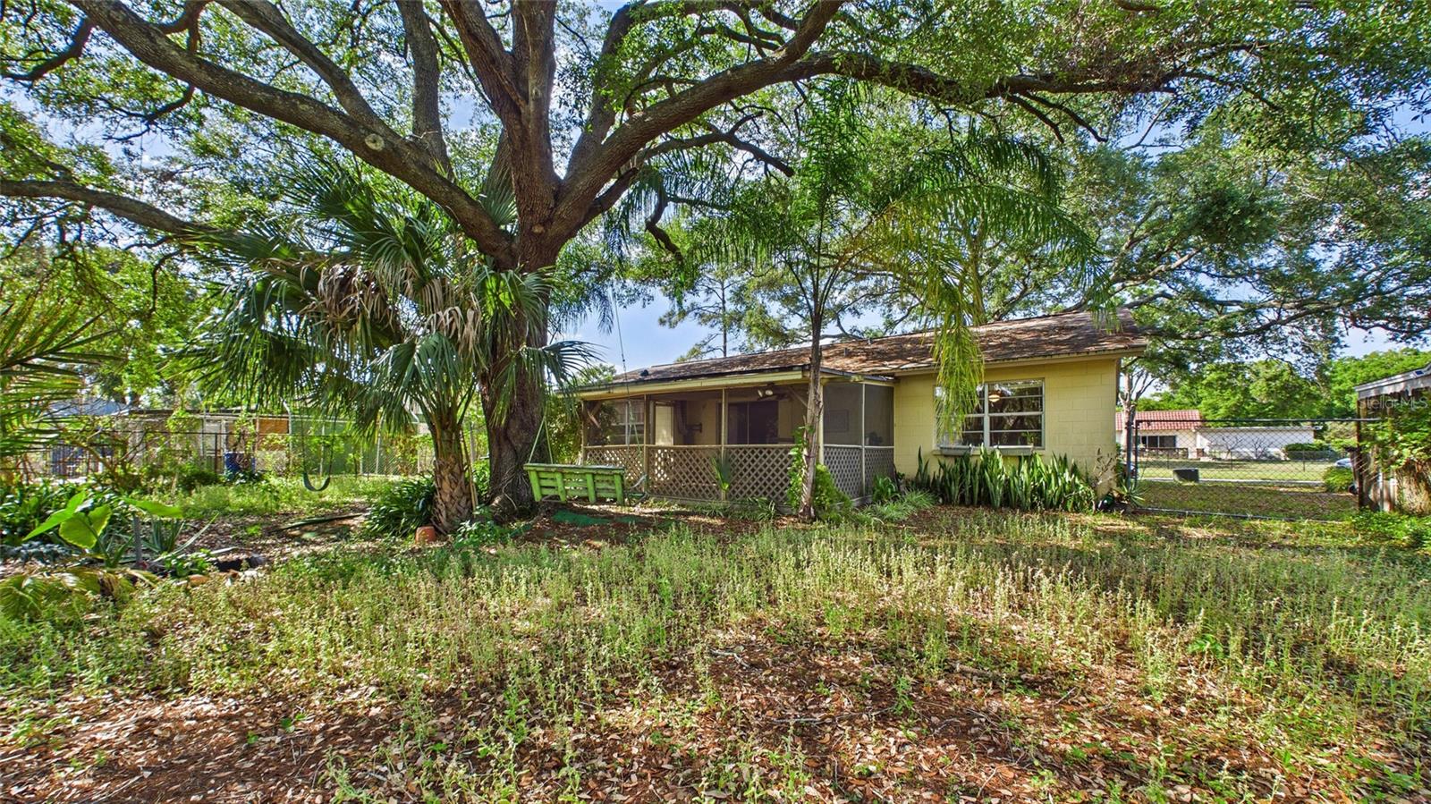 OAKMONT PARK - Residential