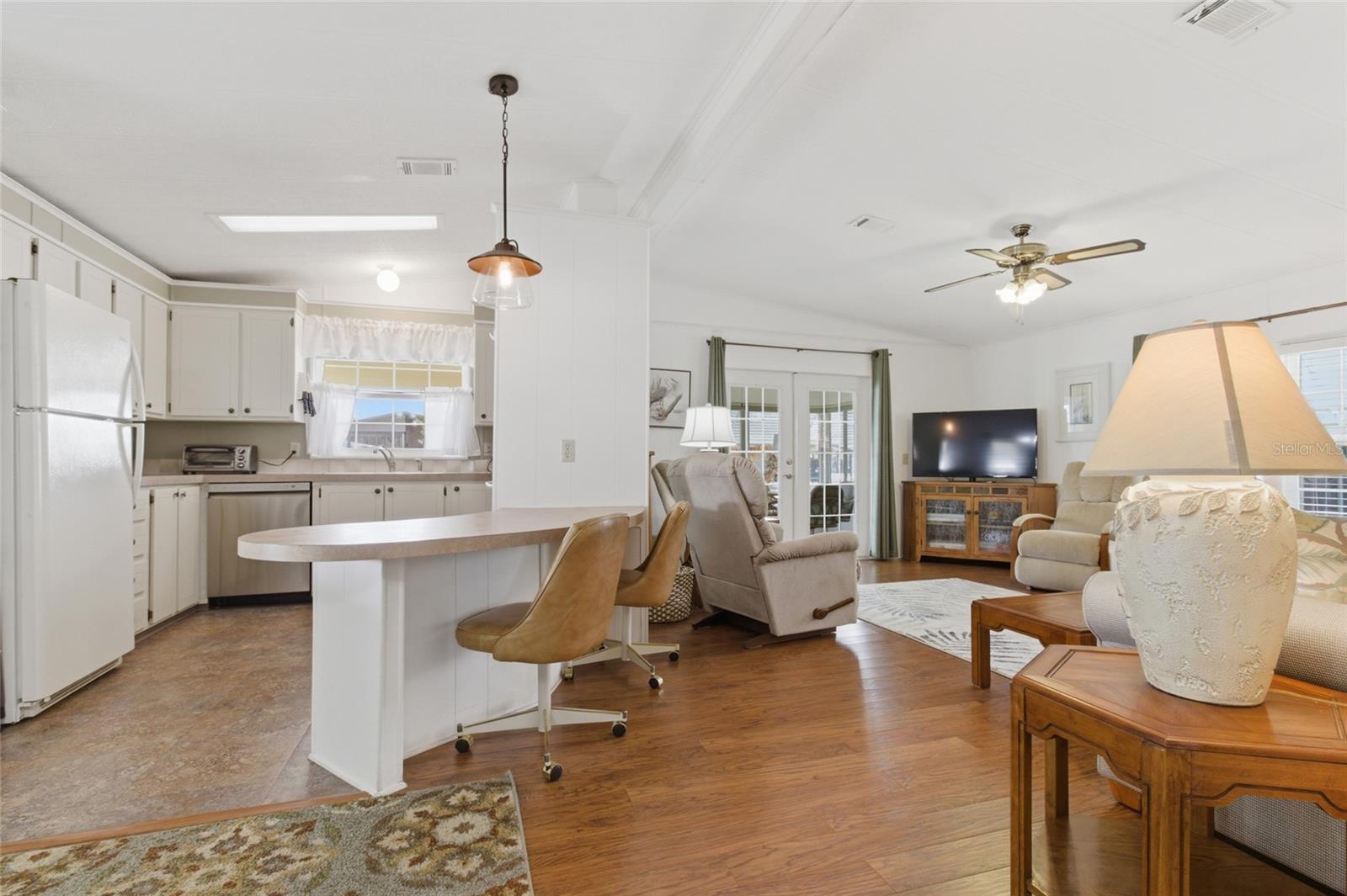 OAKS ROYAL - Residential