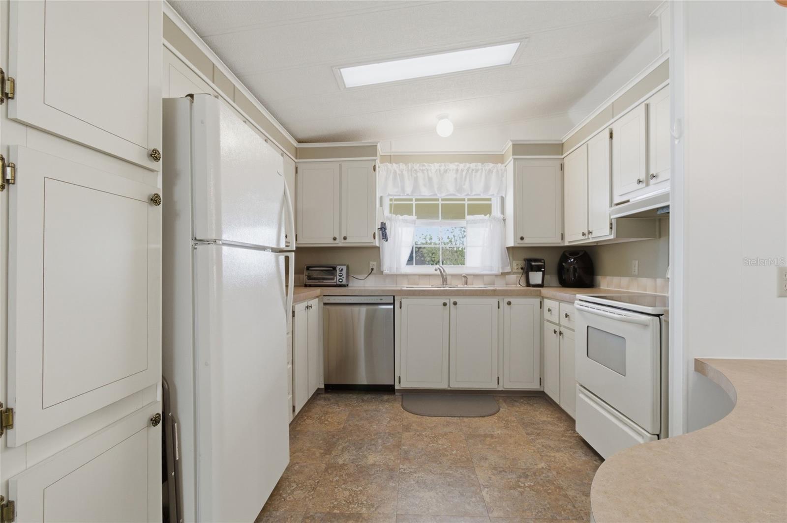 OAKS ROYAL - Residential