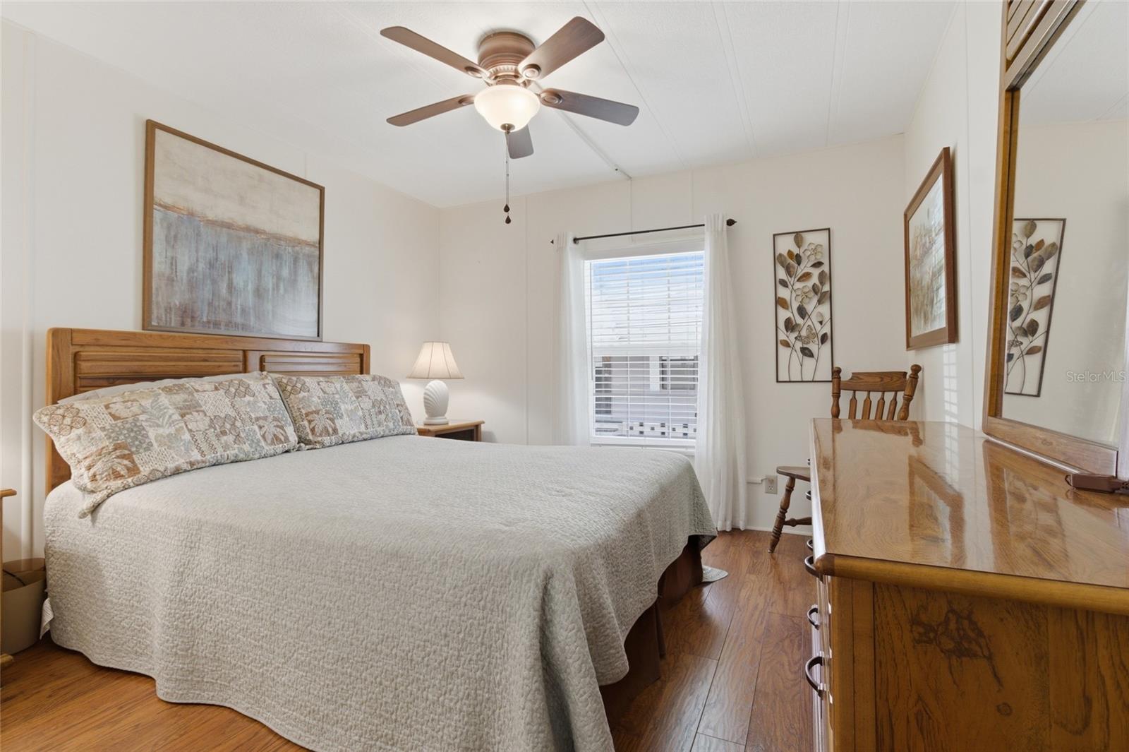 OAKS ROYAL - Residential