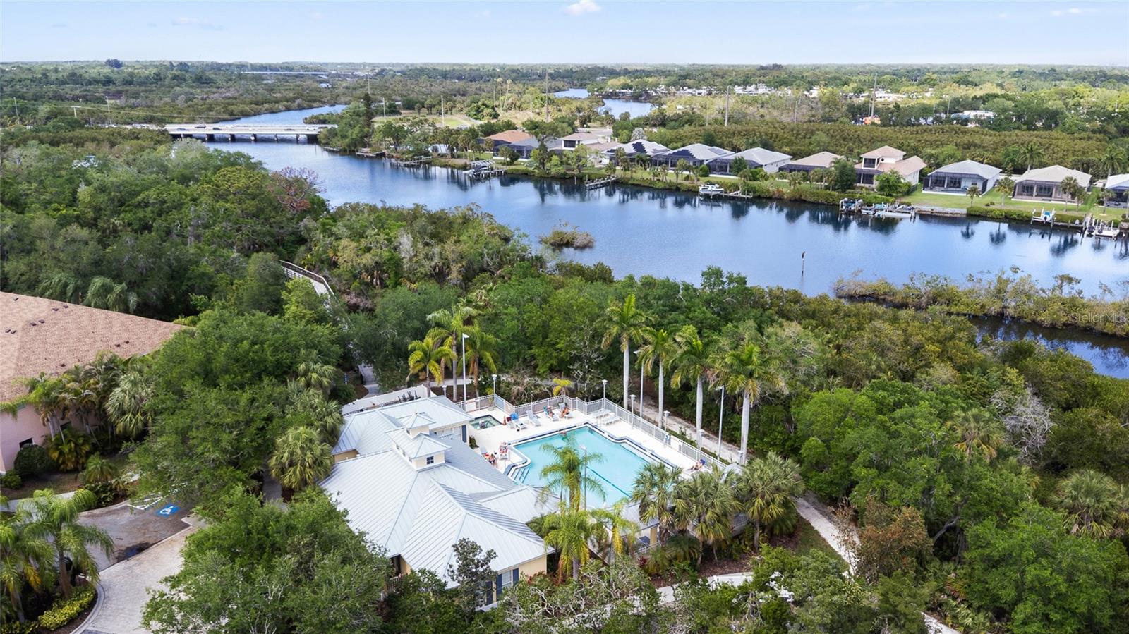 HARBORAGE ON BRADEN RIVER PH II - Residential