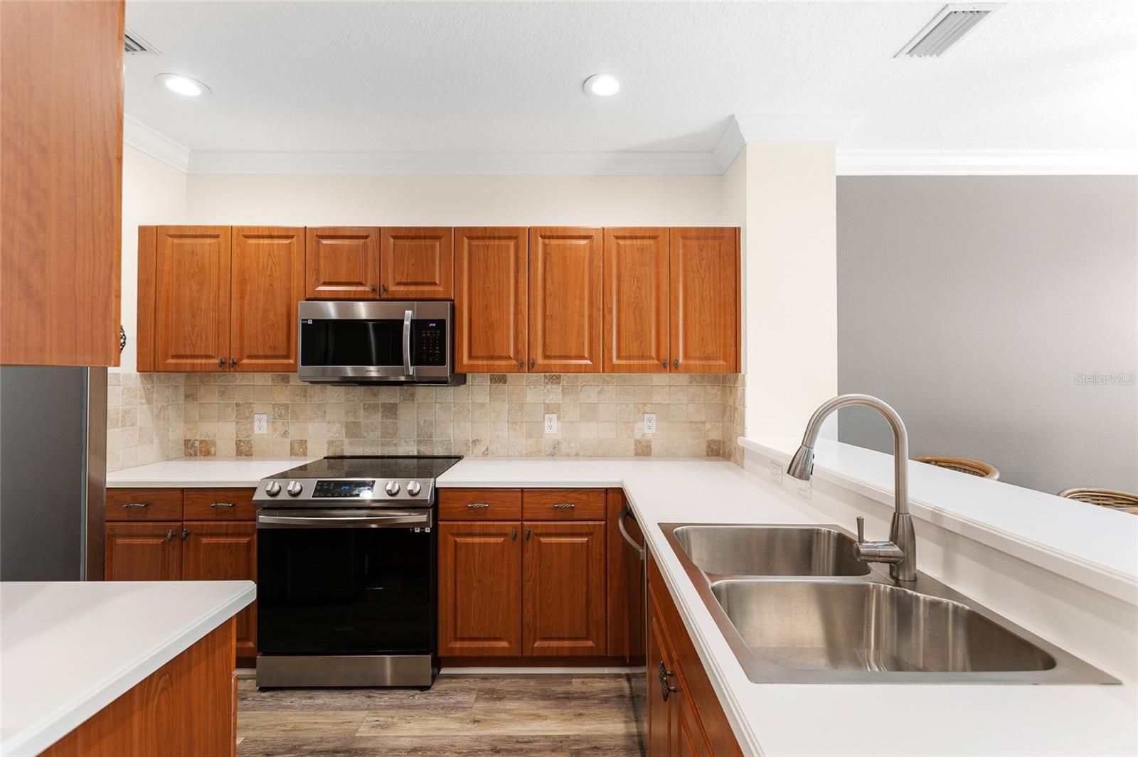 HARBORAGE ON BRADEN RIVER PH II - Residential