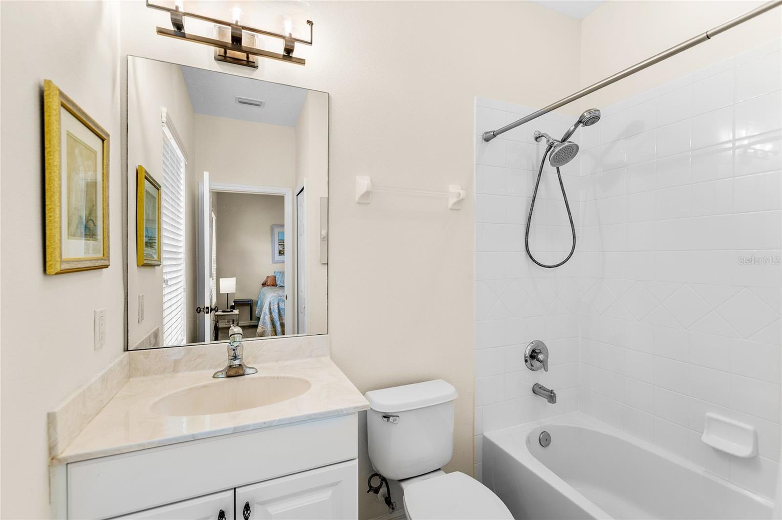 HARBORAGE ON BRADEN RIVER PH II - Residential