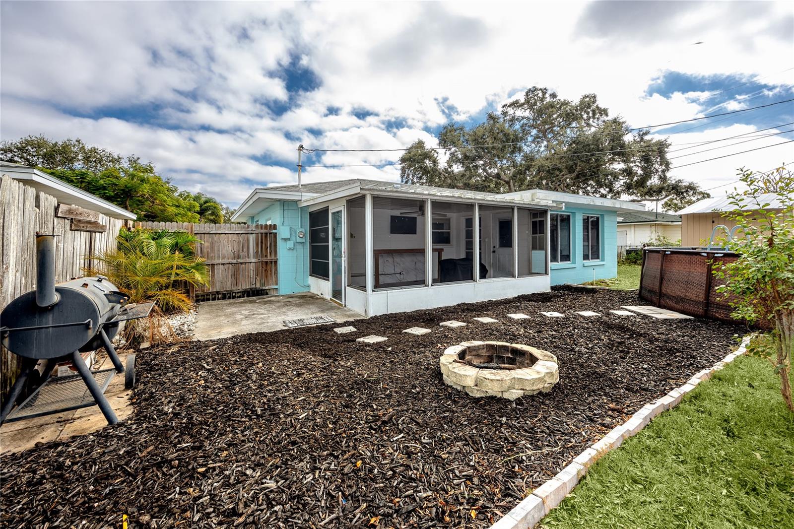 BAY RIDGE ESTATES 1ST ADD - Residential