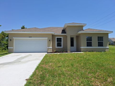 Photo of 4655 SW 139th Lane, Ocala, FL 34473 (MLS # O6375113)