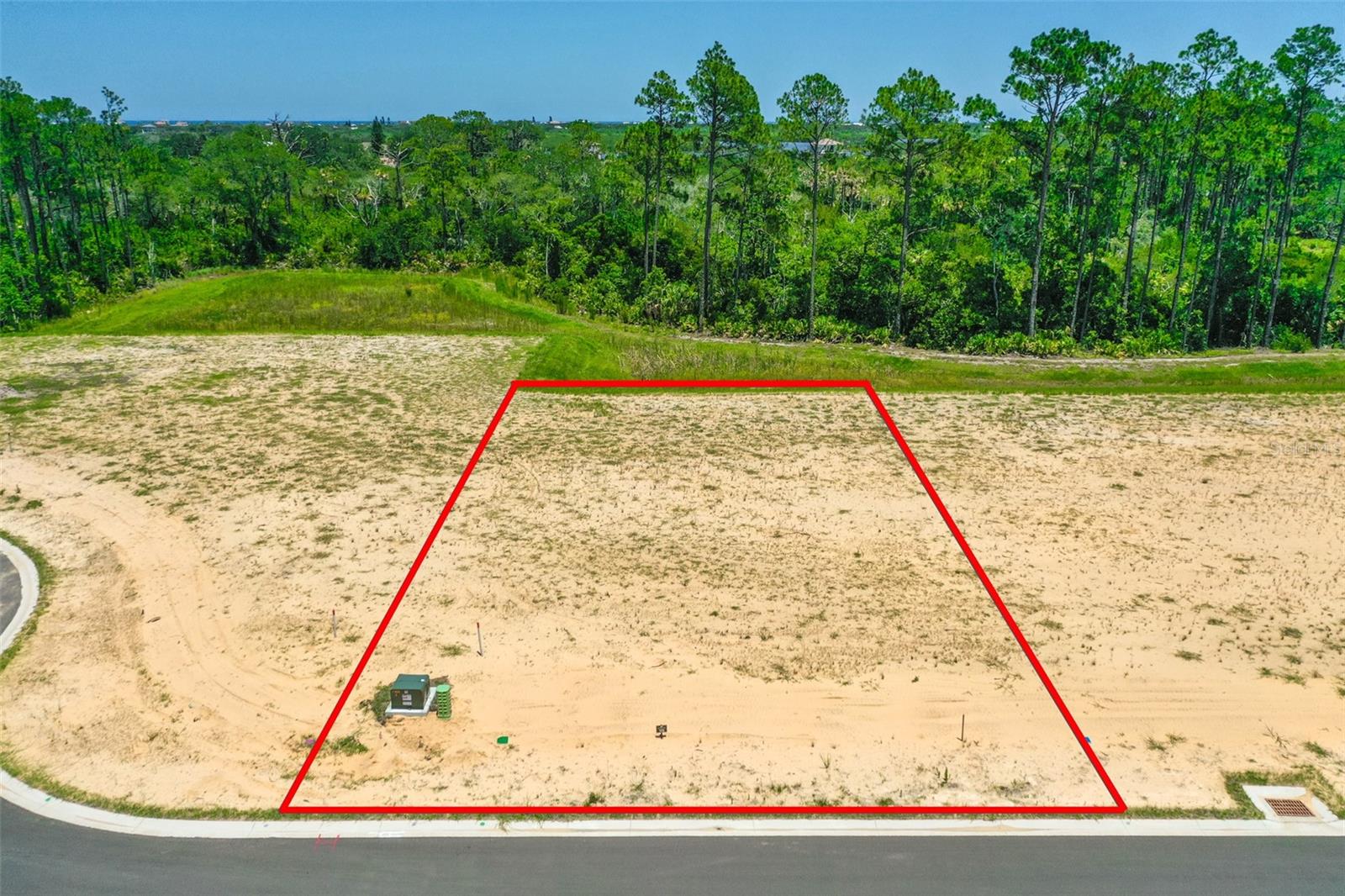 WOW !!! Homesite in the NEW upscale Gated Intracoastal Community of VERANDA BAY. Downtown Flagler Beach with restaurants, beaches, retail shops is minutes away. 80 FT x 140 Ft. Located on quiet cul-de-sac. Backs up to conservation area. Public water and sewer. Underground utilities. Build your custom home with the approved Builders. They is a build time involved. Planned Amenities include a Clubhouse with resort style amenities, pool, fitness center, pickleball, tennis, dog park. Future Marina is planned. Close to restaurants, shopping, retail, Publix, Churches, Banks, Doctor Offices, Hospital, Biking trails, Movie Theater, Airport, Interstate I-95. Beaches 5 minutes away. Golf Course 9 minutes away. Cleared homesite. Ready to build. Rare luxury lifestyle awaits. Don't Hesitate. LET'S TALK !!!