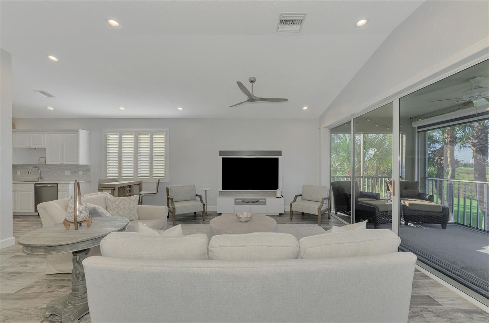 RIVERWOOD - Residential