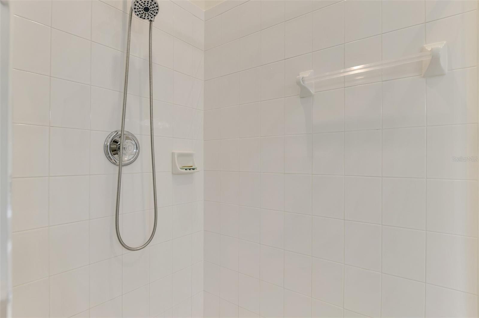 RIVERWOOD - Residential