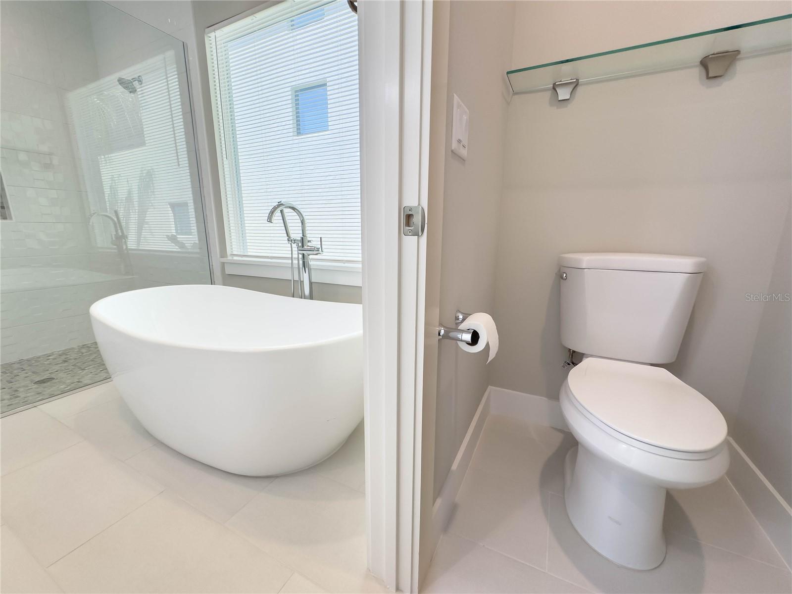 BELLA COLLINA WEST - Residential