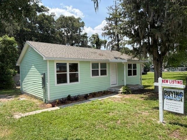 Photo of 840 N Frankfort Avenue, Deland, FL 32724 (MLS # V4949911)