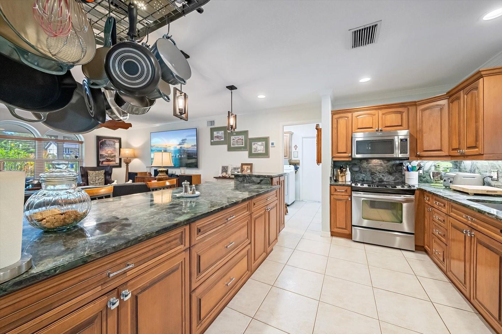 9543 59TH AVENUE E, BRADENTON, FL, 34202 4 9543 59TH AVENUE E