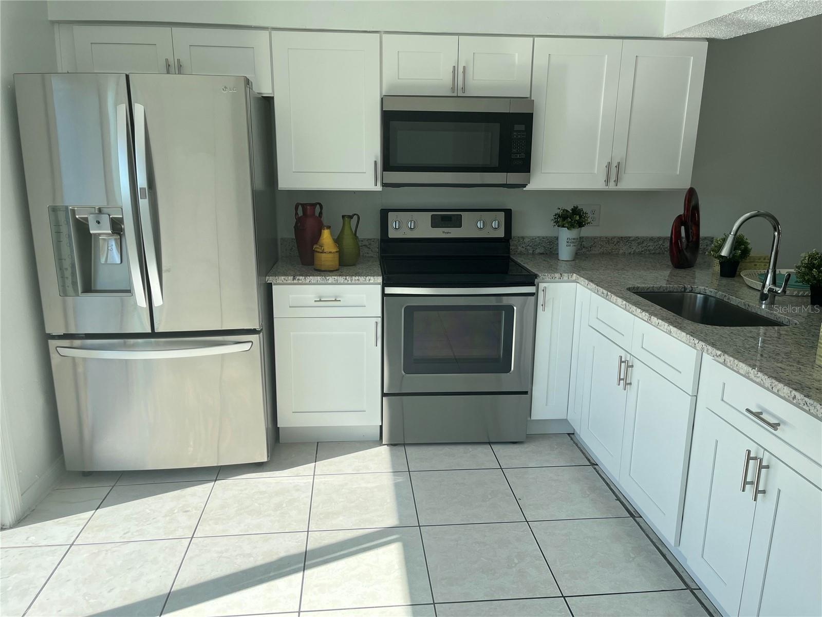 VILLA DEL SOL CONDO - Residential