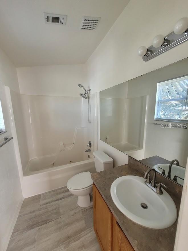 KENSINGTON PARK - Residential Lease