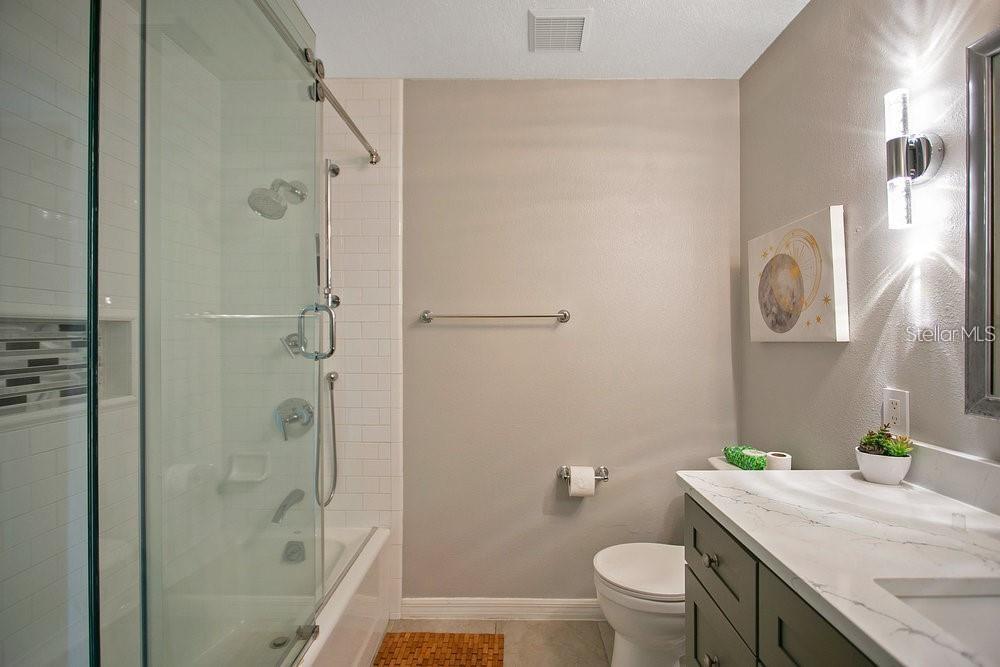 BRYN MAWR PH 01 - Residential Lease